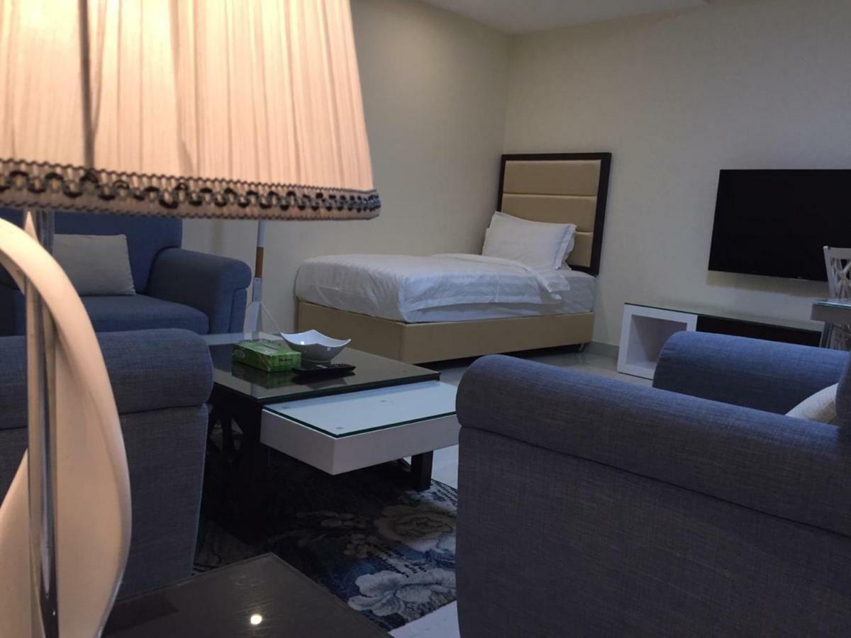 Arjaan Altakhassusi Hotel Suites Riyadh Exterior photo